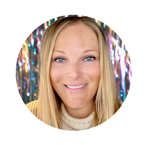 leslie headshot circle